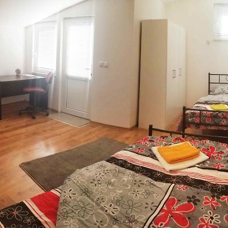 A Spacious 3 Bedroom Apartment In Bad Abbach/Regensburg 외부 사진