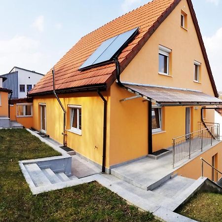A Spacious 3 Bedroom Apartment In Bad Abbach/Regensburg 외부 사진